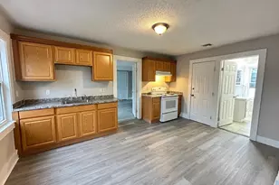 229 Central St, Springfield, MA 01105 - Photo 7