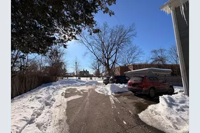 229 Central St, Springfield, MA 01105 - Photo 17