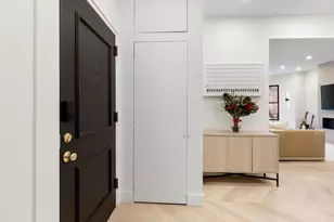 382 Commonwealth Ave, Boston, MA 02215 - Photo 11