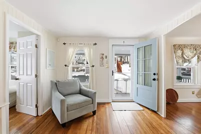 137 Hampton Cir, Hull, MA 02045 - Photo 3