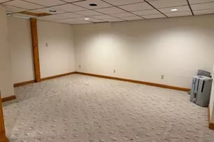 96 Townsend St, Pepperell, MA 01463 - Photo 21