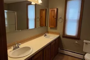 96 Townsend St, Pepperell, MA 01463 - Photo 15