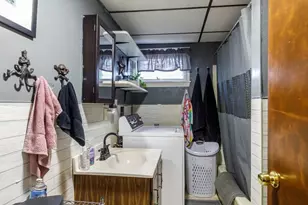 77 Falulah St, Fitchburg, MA 01420 - Photo 9