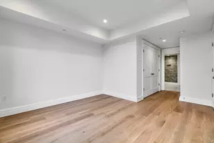 519 E 2nd St, Boston, MA 02127 - Photo 17