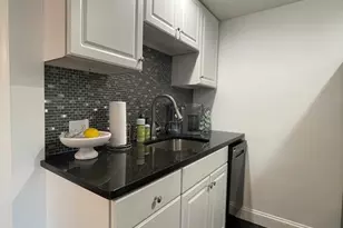 11 Thomas Pk, Boston, MA 02127 - Photo 15