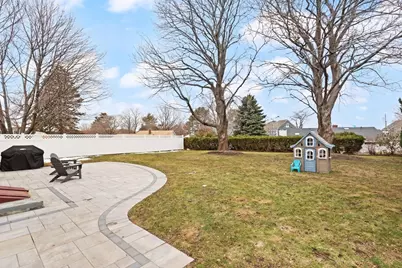 7 Larkin Ln, Salem, MA 01970 - Photo 33