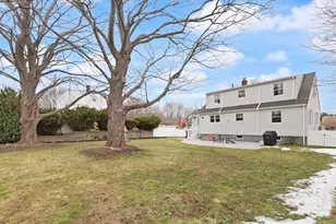 7 Larkin Ln, Salem, MA 01970 - Photo 35