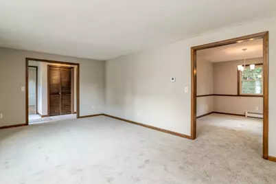 184 Cambridge Cir, Longmeadow, MA 01106 - Photo 13