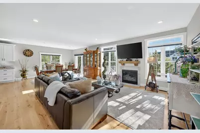 124 Tiffany Street, Attleboro, MA 02703 - Photo 13