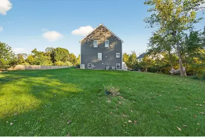 124 Tiffany Street, Attleboro, MA 02703 - Photo 9