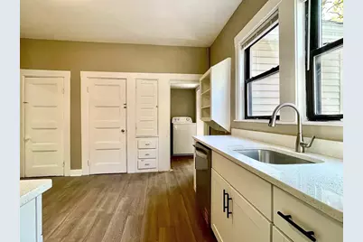 46 Quincy St #1, Medford, MA 02155 - Photo 5