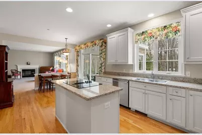 65 Amberville Rd, North Andover, MA 01845 - Photo 11