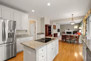 65 Amberville Rd, North Andover, MA 01845 - Photo 13