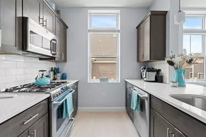 170 W Broadway #412, Boston, MA 02127 - Photo 9