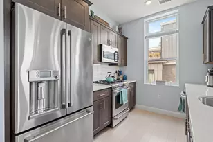 170 W Broadway, Boston, MA 02127 - Photo 11