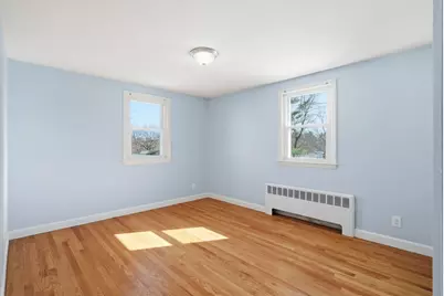 18-20 Genetti Cir, Bedford, MA 01730 - Photo 13