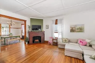 22 Blueridge Ave, Saugus, MA 01906 - Photo 7