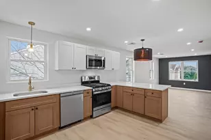 19 Newbury St, Providence, RI 02904 - Photo 17