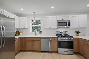 19 Newbury St, Providence, RI 02904 - Photo 3