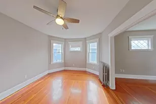 9 St James Rd, Medford, MA 02155 - Photo 5