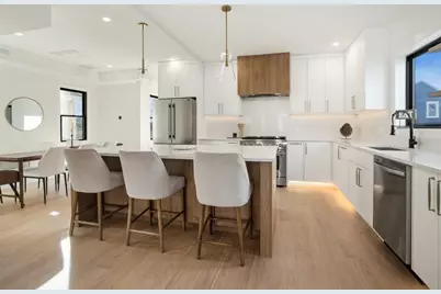 10 Bartlett St #2, Somerville, MA 02145 - Photo 11