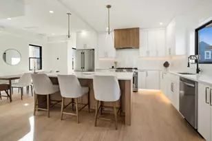 10 Bartlett St, Somerville, MA 02145 - Photo 11