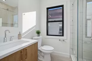 10 Bartlett St, Somerville, MA 02145 - Photo 23