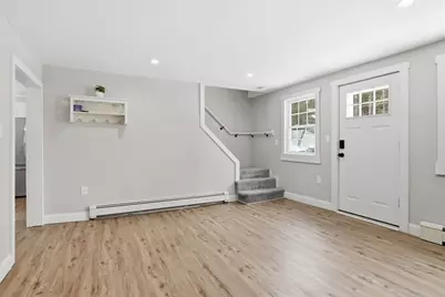 46 Smith St, Palmer, MA 01069 - Photo 9