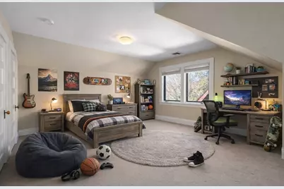 189 Clinton Rd, Brookline, MA 02445 - Photo 19