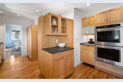 189 Clinton Rd, Brookline, MA 02445 - Photo 7