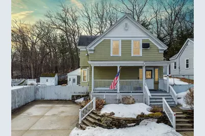 35 Maplewood Ave, Methuen, MA 01844 - Photo 3