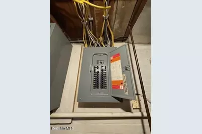 84 North Summer St, Adams, MA 01220 - Photo 33