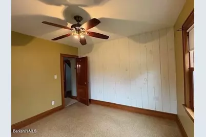 84 North Summer St, Adams, MA 01220 - Photo 21