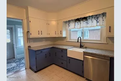 84 North Summer St, Adams, MA 01220 - Photo 7