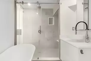 85 E India Row, Boston, MA 02110 - Photo 9