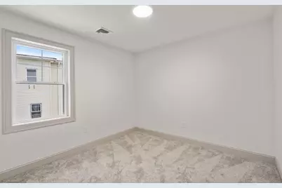 2 Lodi St #B, Worcester, MA 01608 - Photo 21