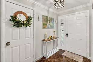 110 Ridgefield Cir, Clinton, MA 01510 - Photo 3