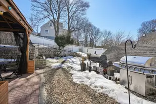 81 Glenwood St, Lynn, MA 01902 - Photo 19