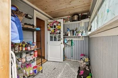 81 Glenwood St, Lynn, MA 01902 - Photo 15