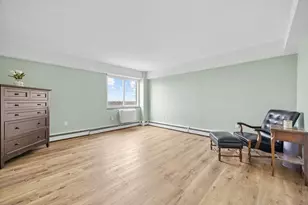 1025 Hancock St, Quincy, MA 02169 - Photo 21