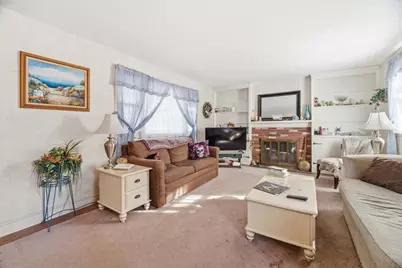 23 Green Hill Ave, Attleboro, MA 02703 - Photo 3