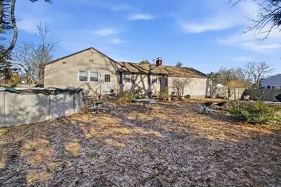 23 Green Hill Ave, Attleboro, MA 02703 - Photo 13