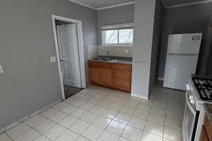 43 Adams St, Lynn, MA 01902 - Photo 3