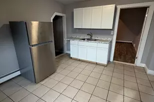 43 Adams St, Lynn, MA 01902 - Photo 3