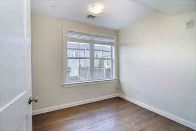 4 Kemp #3, Boston, MA 02127 - Photo 17