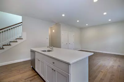 4 Kemp #3, Boston, MA 02127 - Photo 9