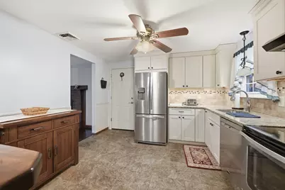 24 Sunset Ave, South Hadley, MA 01075 - Photo 9