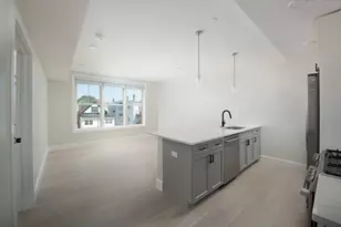 425 Border St, Boston, MA 02128 - Photo 3