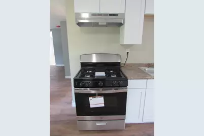 27 Maple St #2, Millbury, MA 01527 - Photo 3