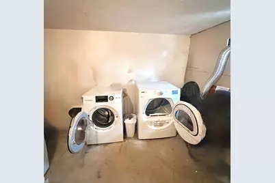 18 Cook St #3, Boston, MA 02129 - Photo 9